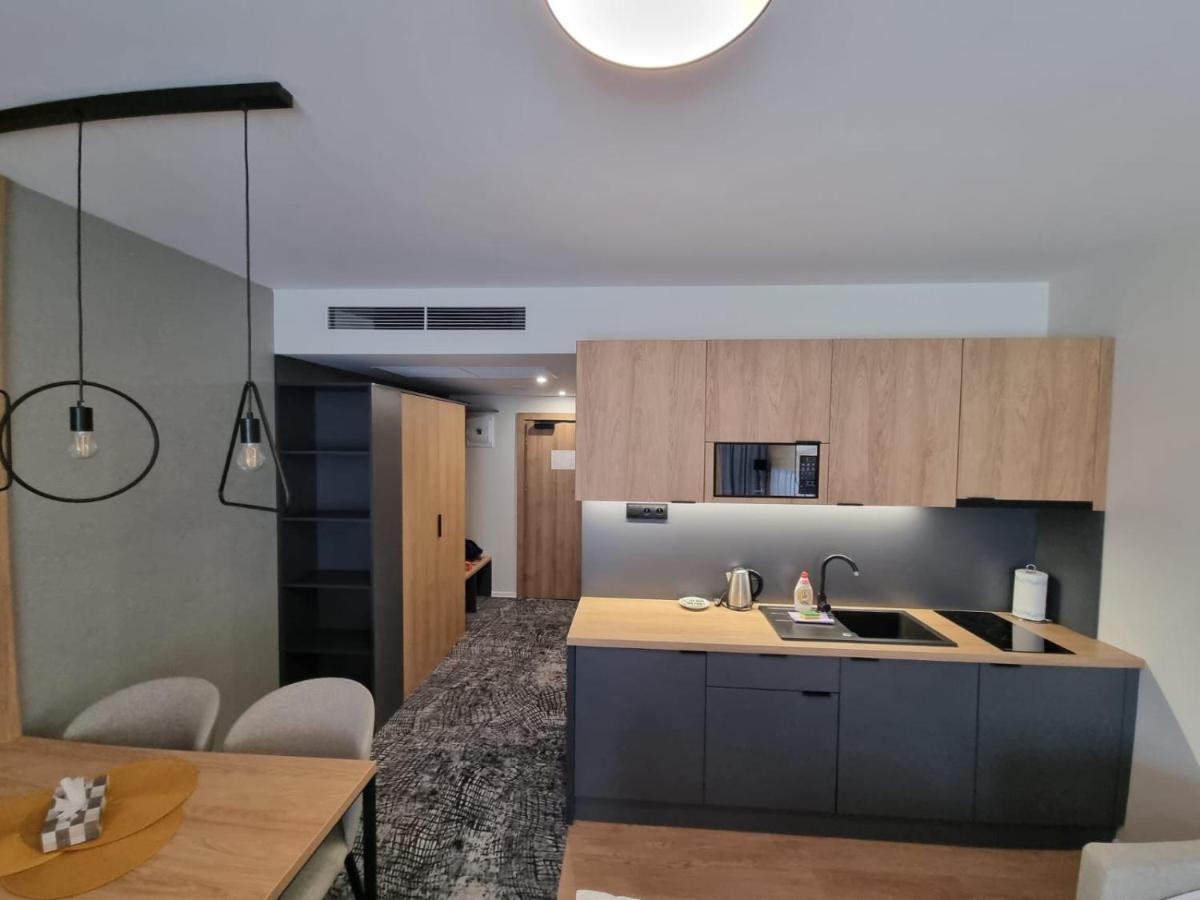Akvamarin Besenova Apartman Daire Dış mekan fotoğraf